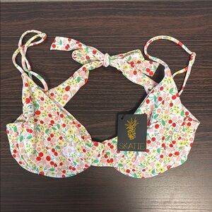 Skatie Mya Bikini Top in Carmel
